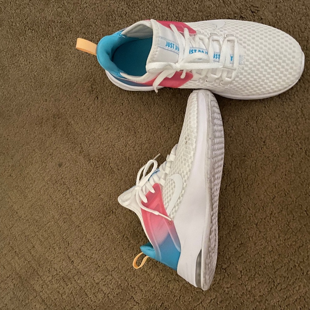 Nike Air Max Bella TR 2